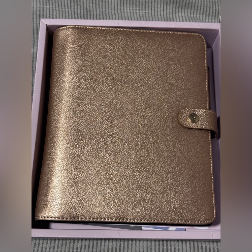 Kikki K large Gold A5 planner. VERY GOOD condition.